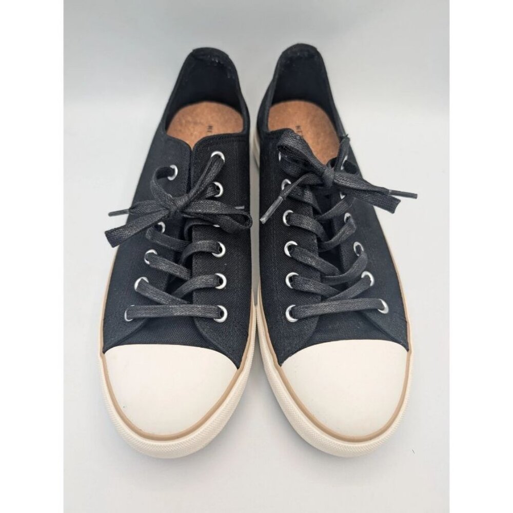 Generic Low Top Canvas Lace-Up Sneakers Black White Toe Size 10